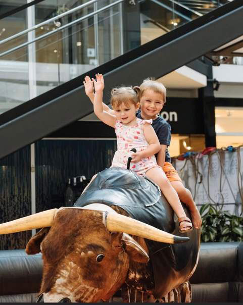 Buck Wild - Mechanical Bull Riding Rental Wedding Vendor